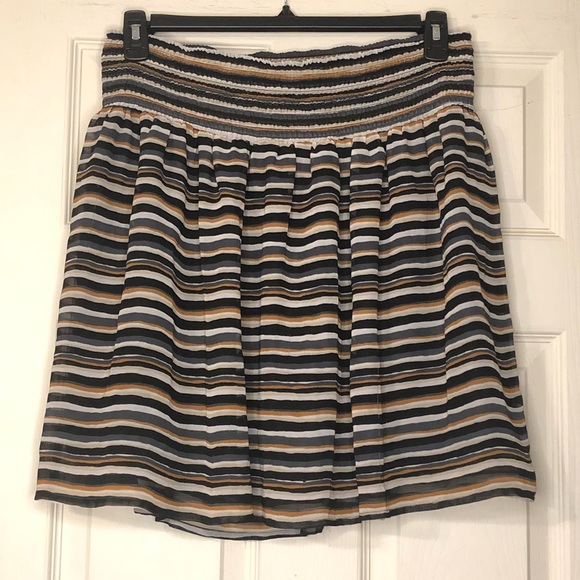 Short Striped Lightweight Skirt Size Large, elastic waist- Old Navy - Picture 2 of 4